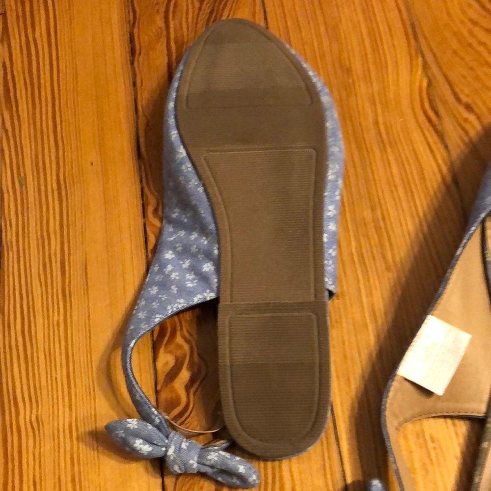 Flats - Picture 2 of 2